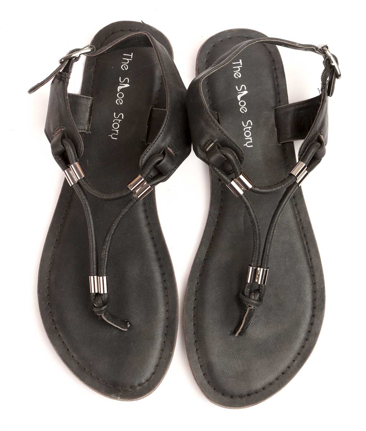These Thong Sandals Are Proving The 'Wrong Shoe' Theory Right